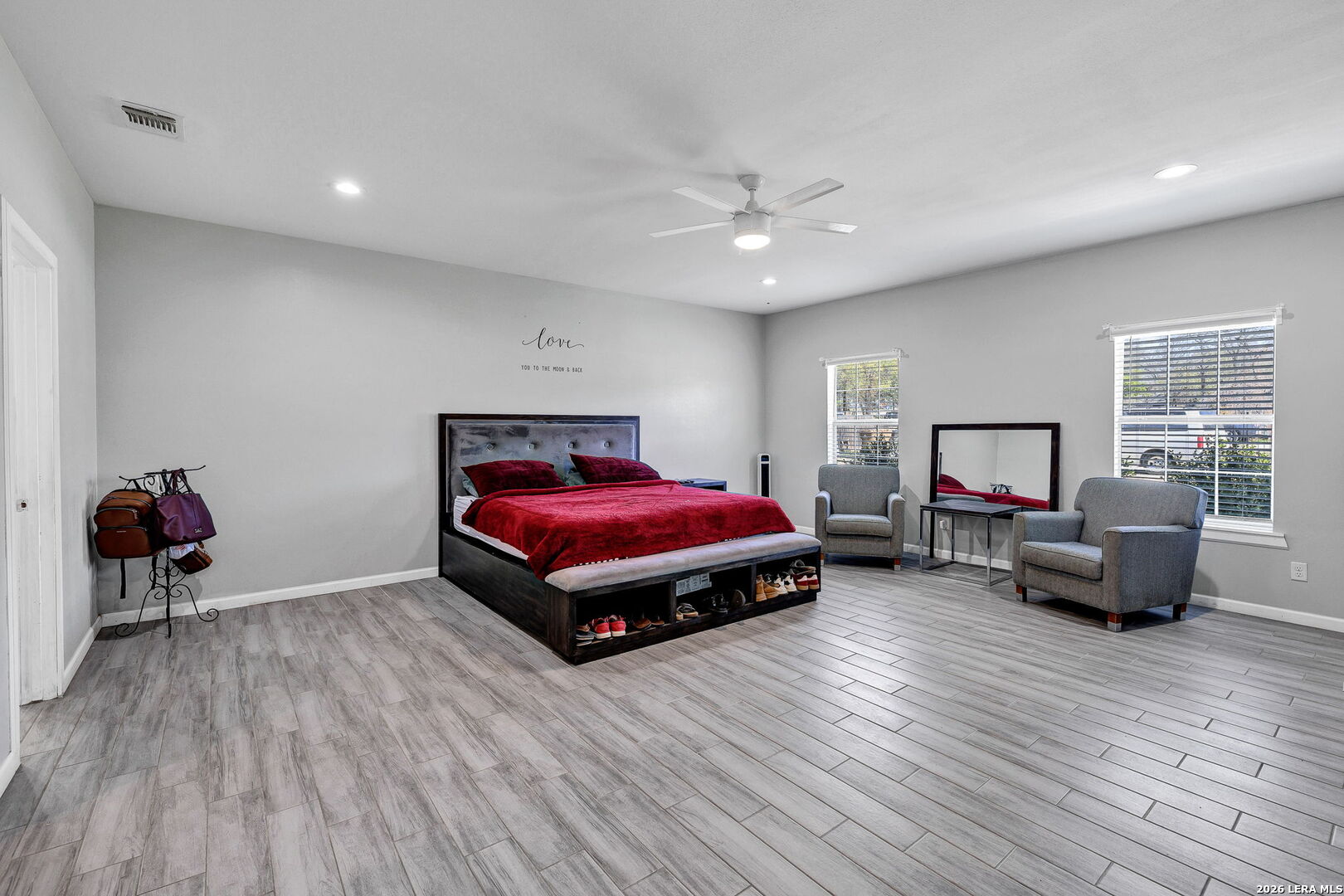 23007 DREAM VIEW DR