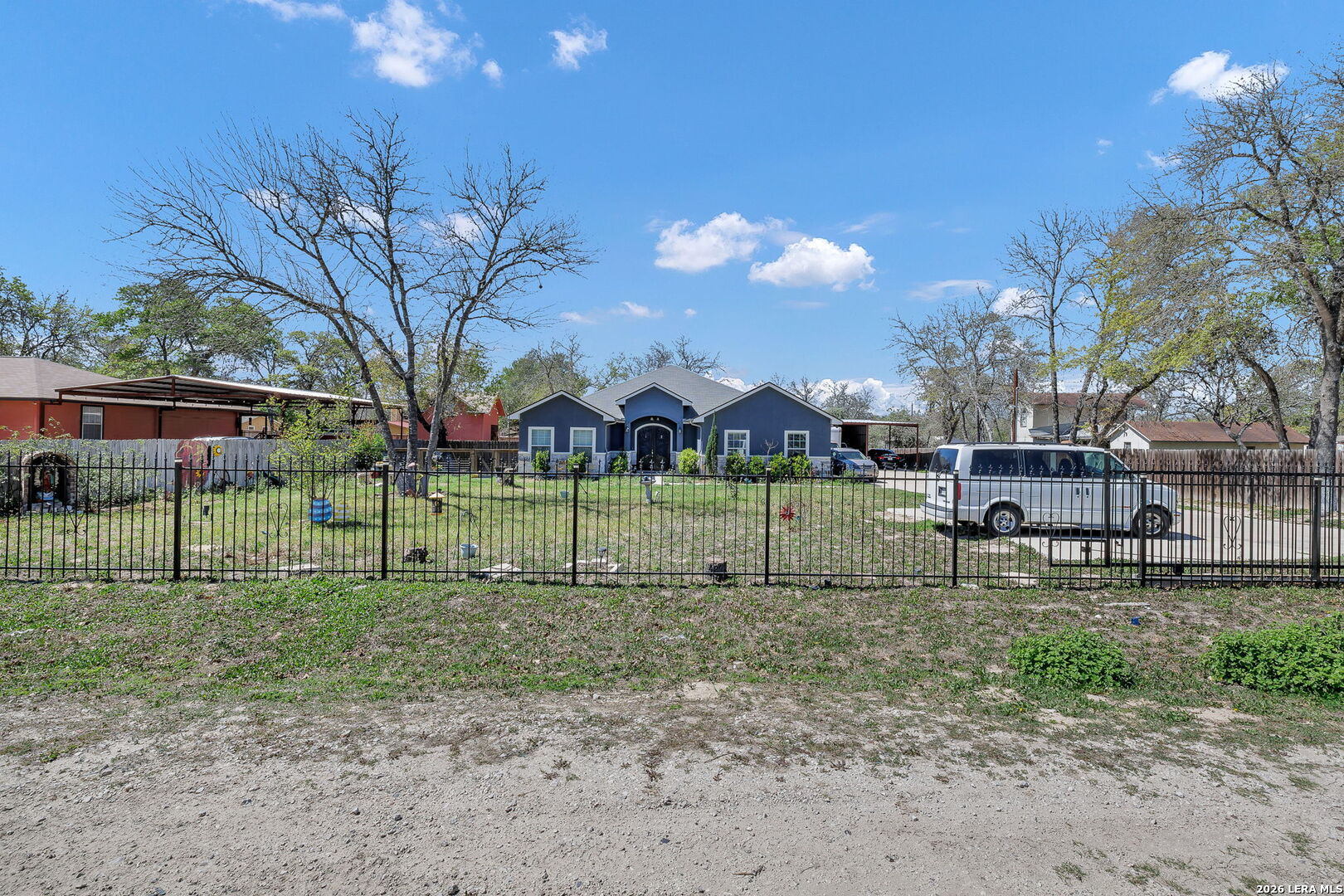 23007 DREAM VIEW DR