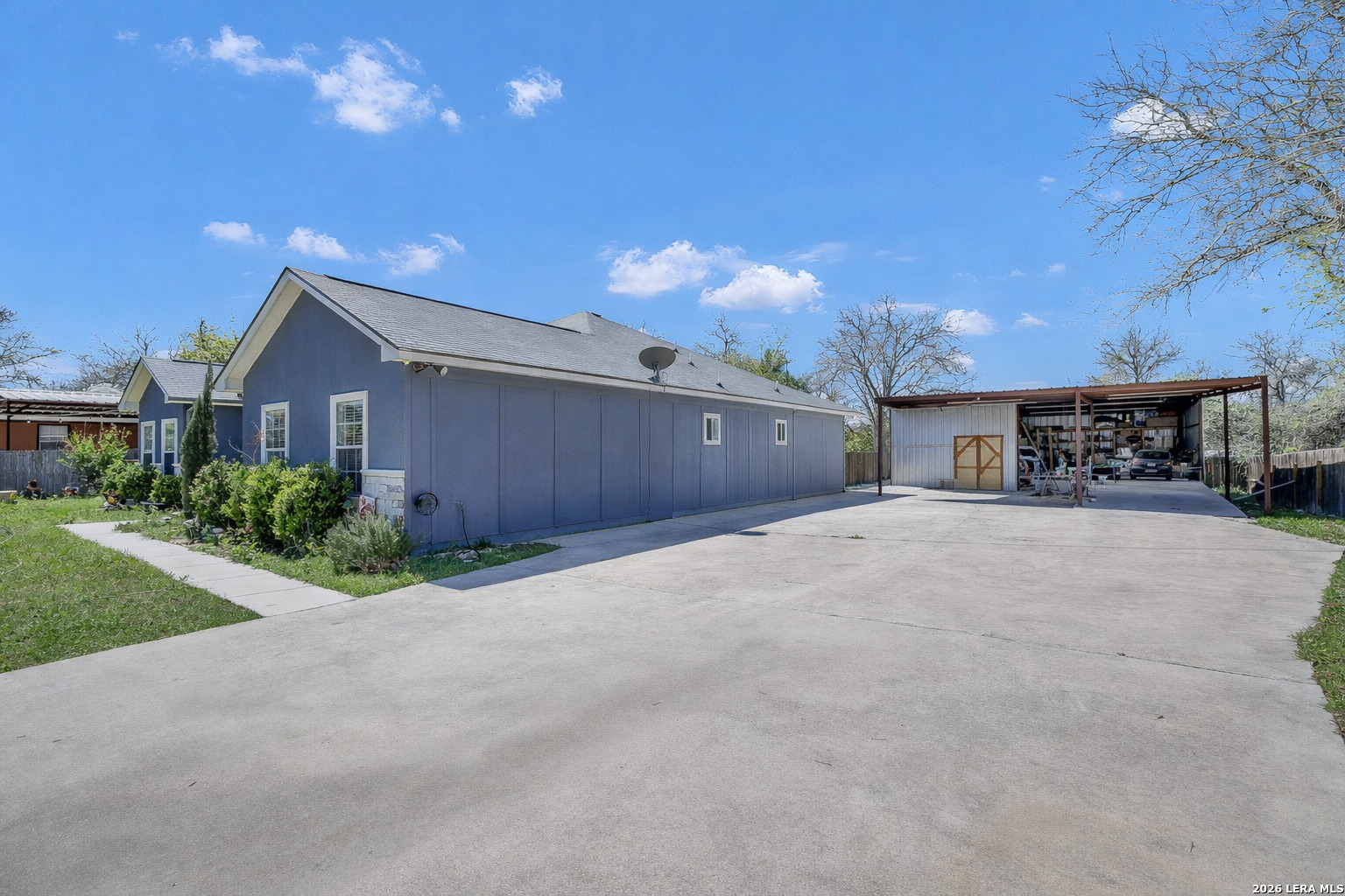 23007 DREAM VIEW DR