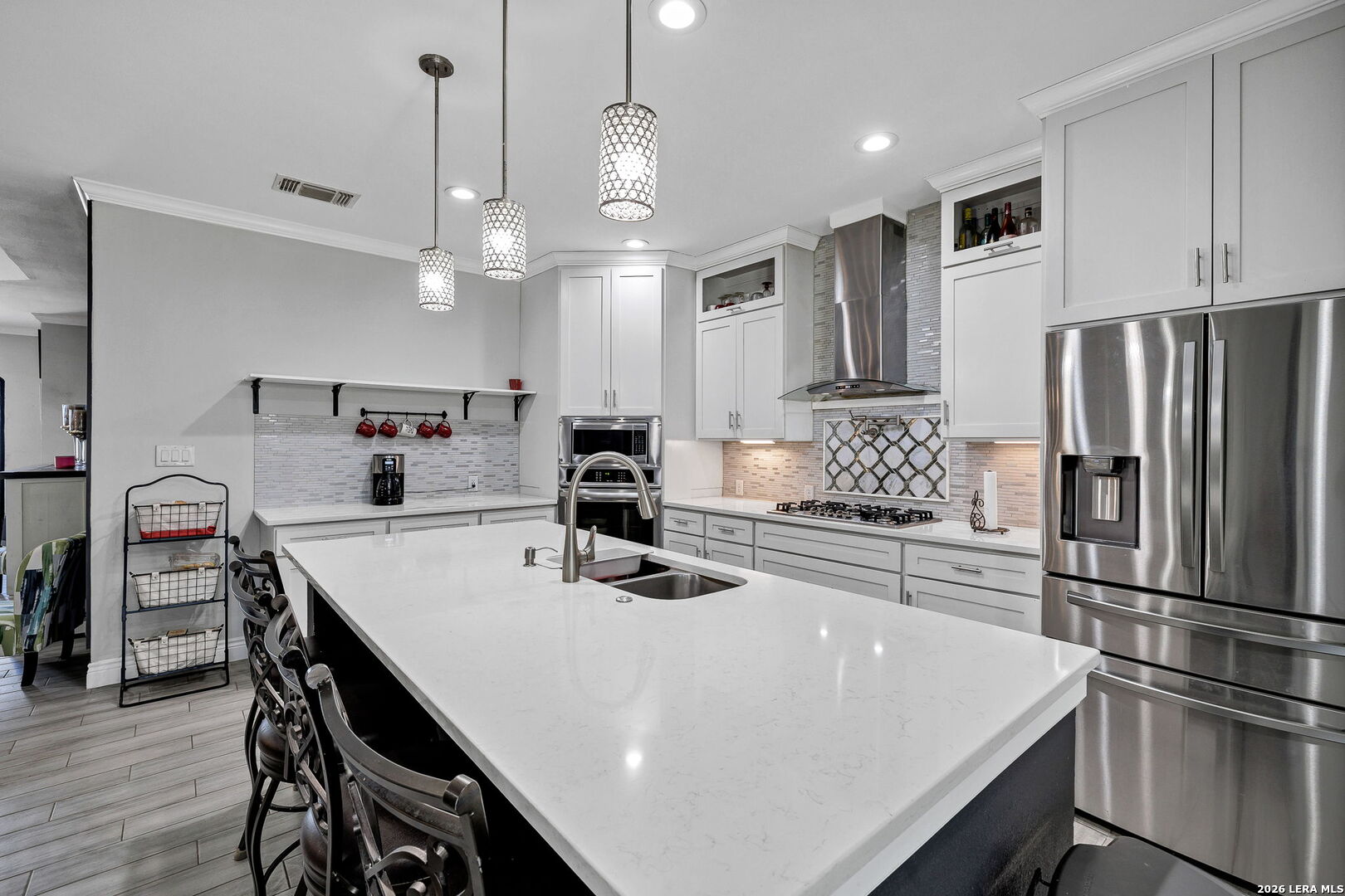 23007 DREAM VIEW DR