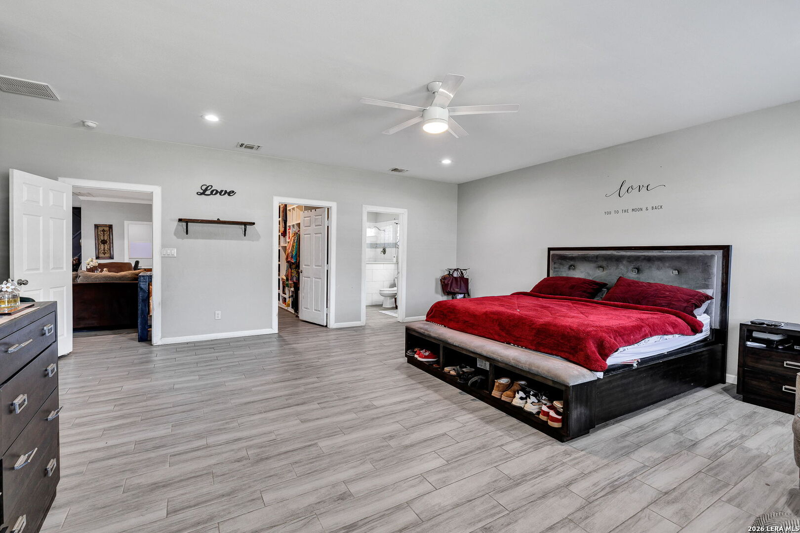 23007 DREAM VIEW DR