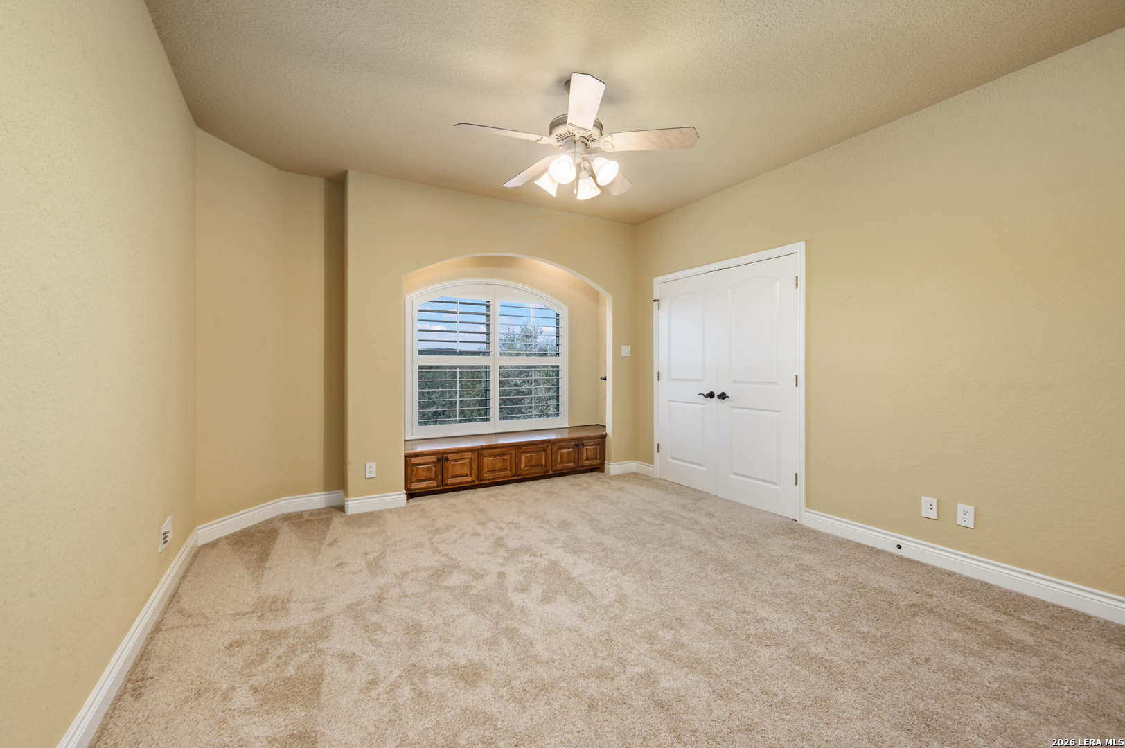 16227 San Cayetano