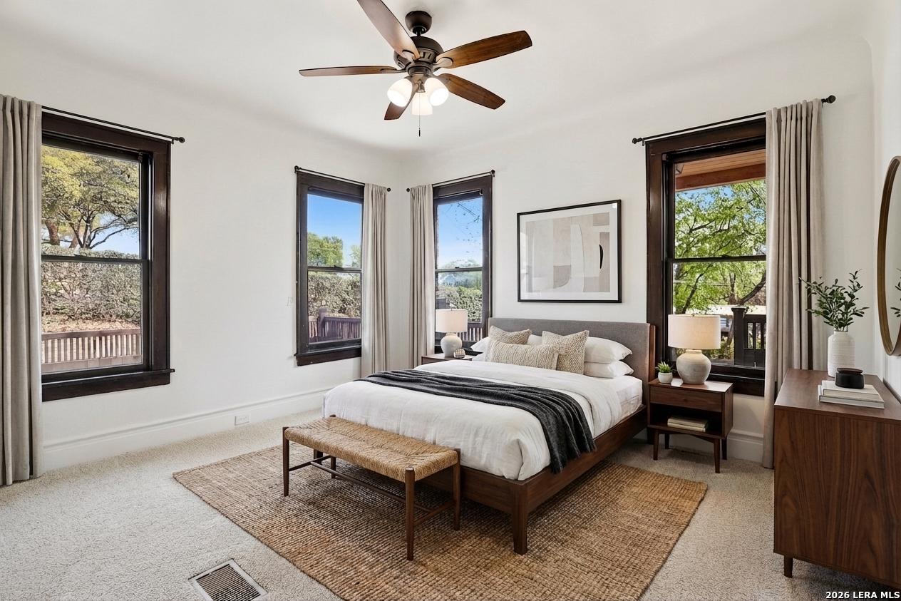 162 Davis Ct Unit: A