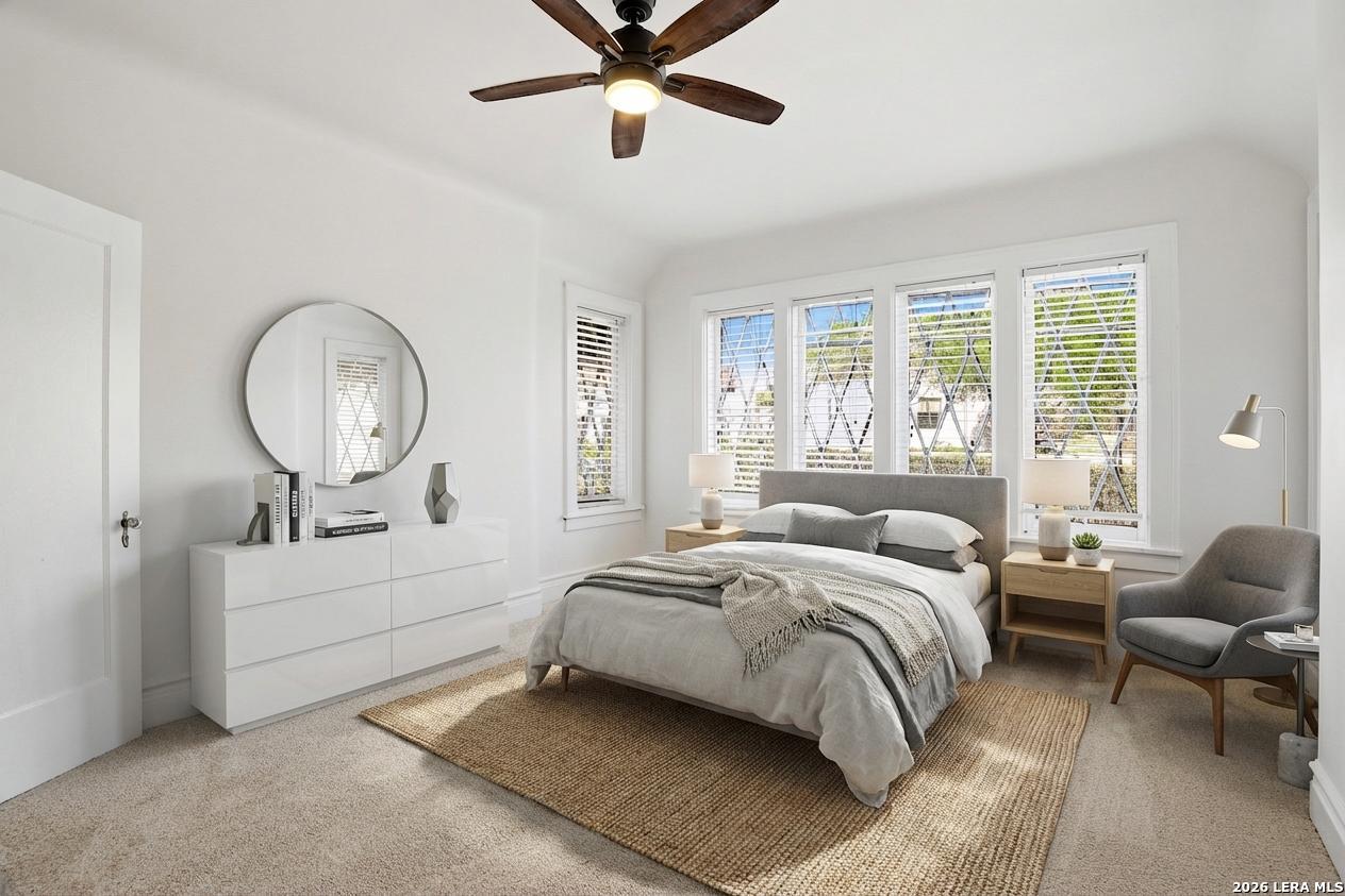 162 Davis Ct Unit: B