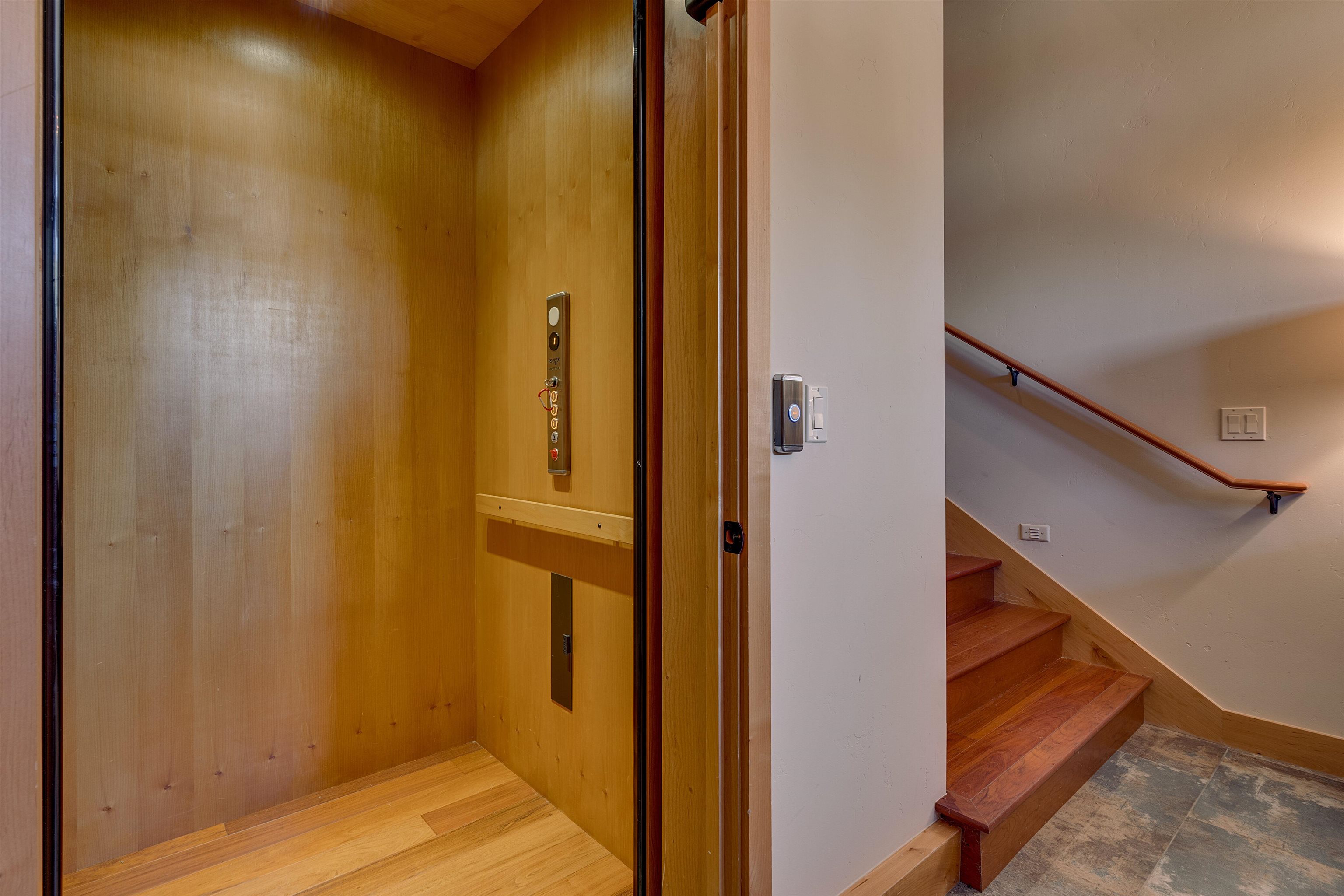 1401 Bear Mountain Court