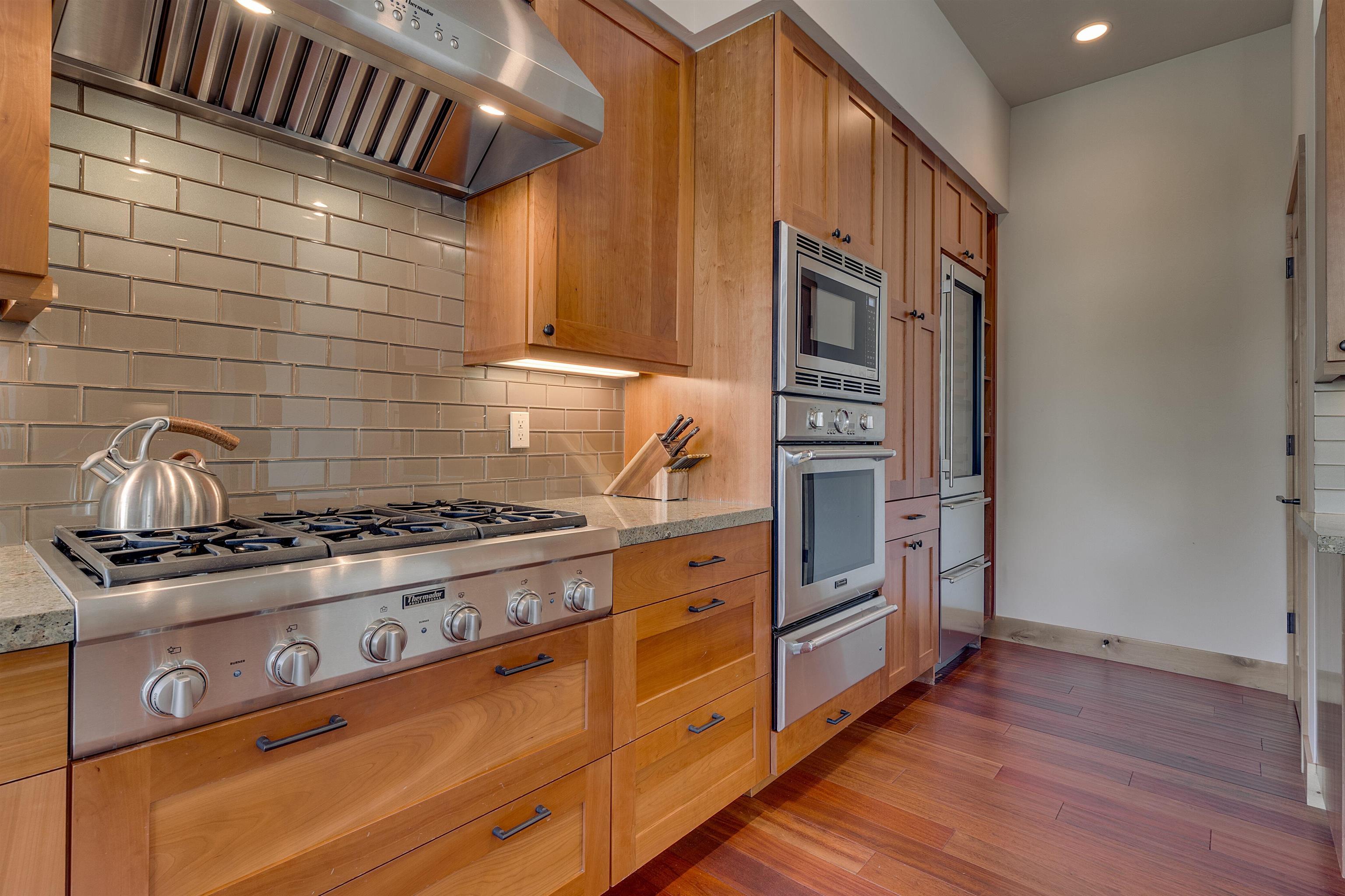 1401 Bear Mountain Court