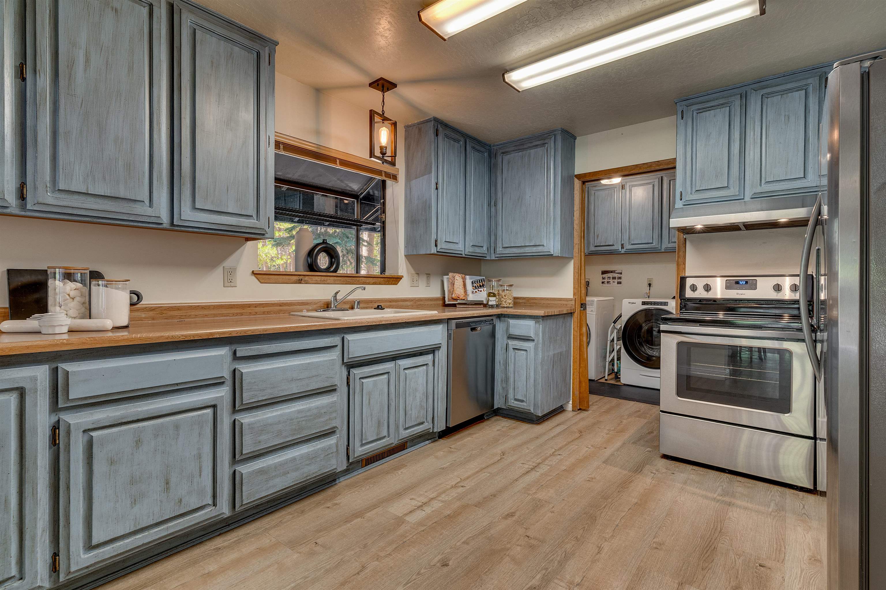 1126 Regency Way