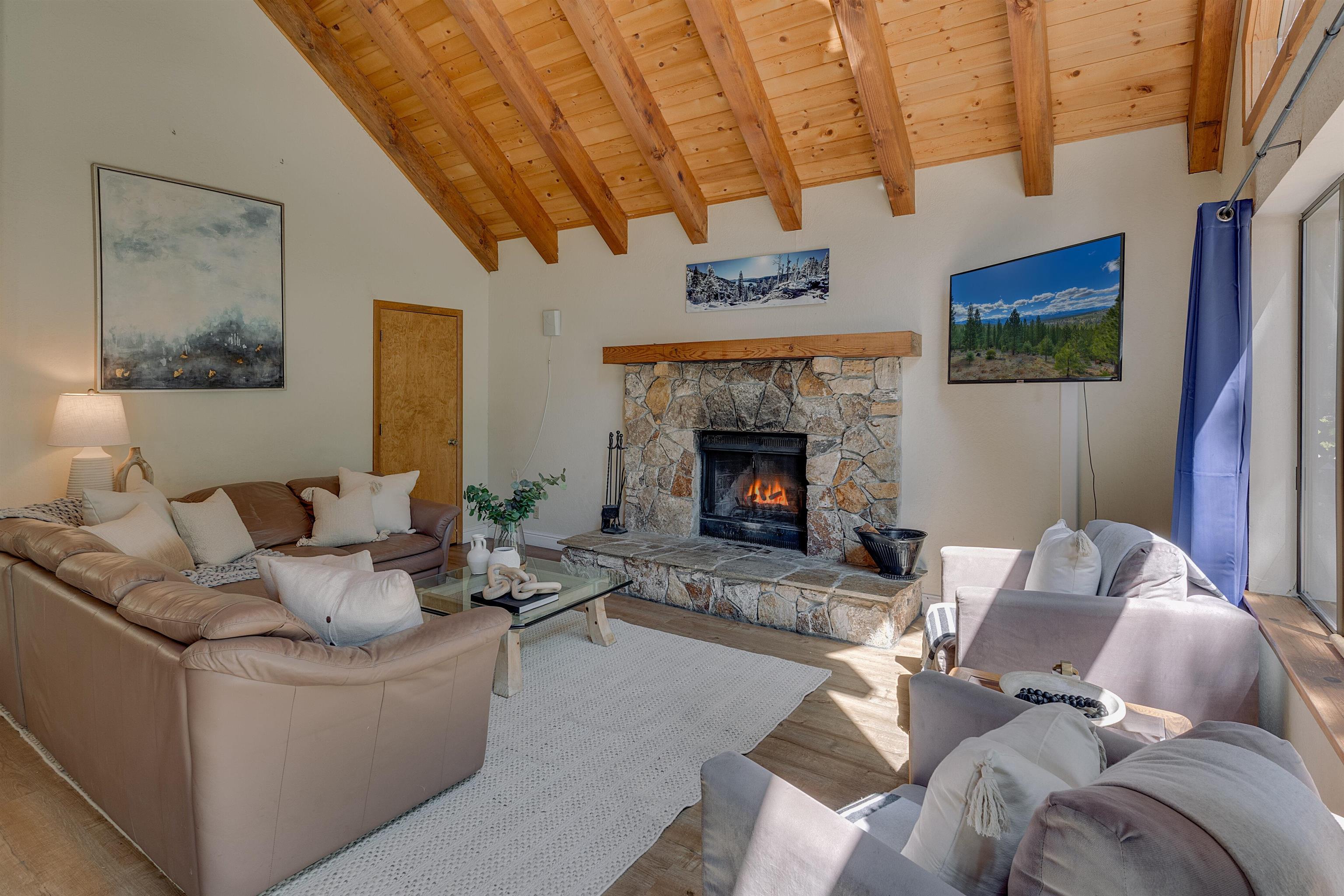 1126 Regency Way