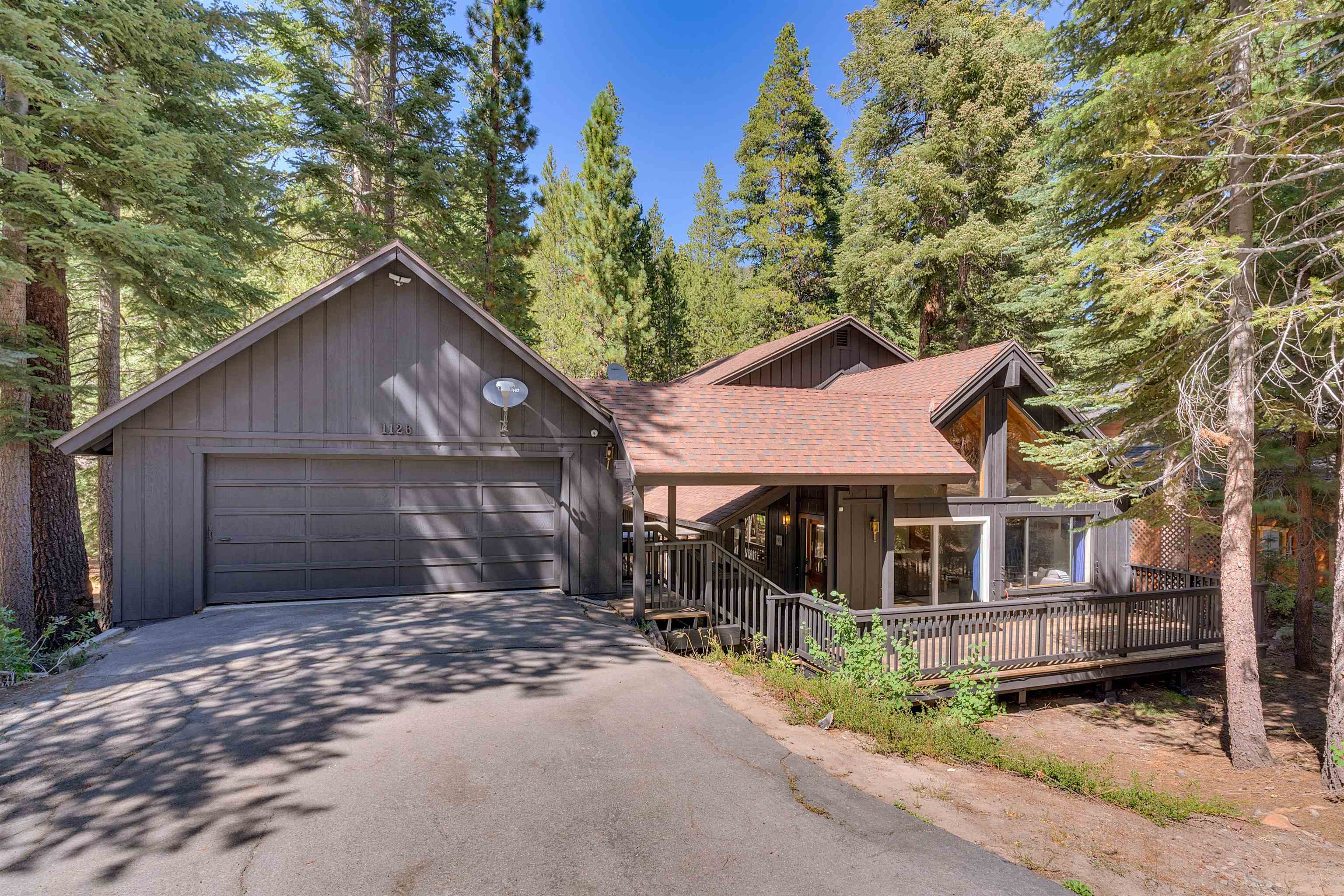 1126 Regency Way