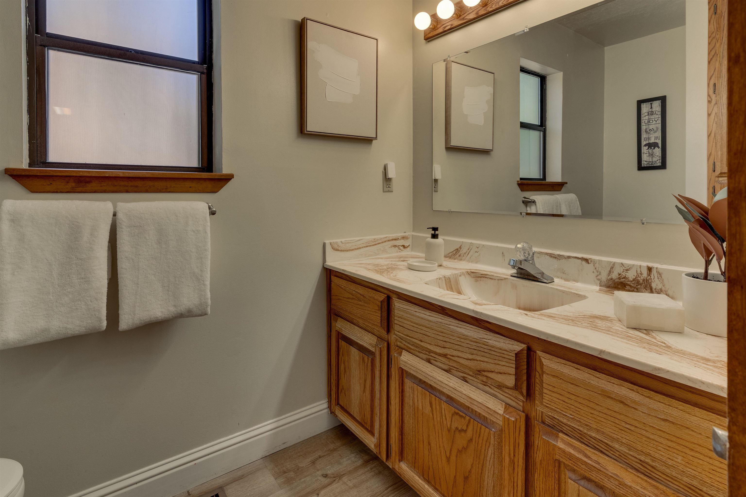 1126 Regency Way