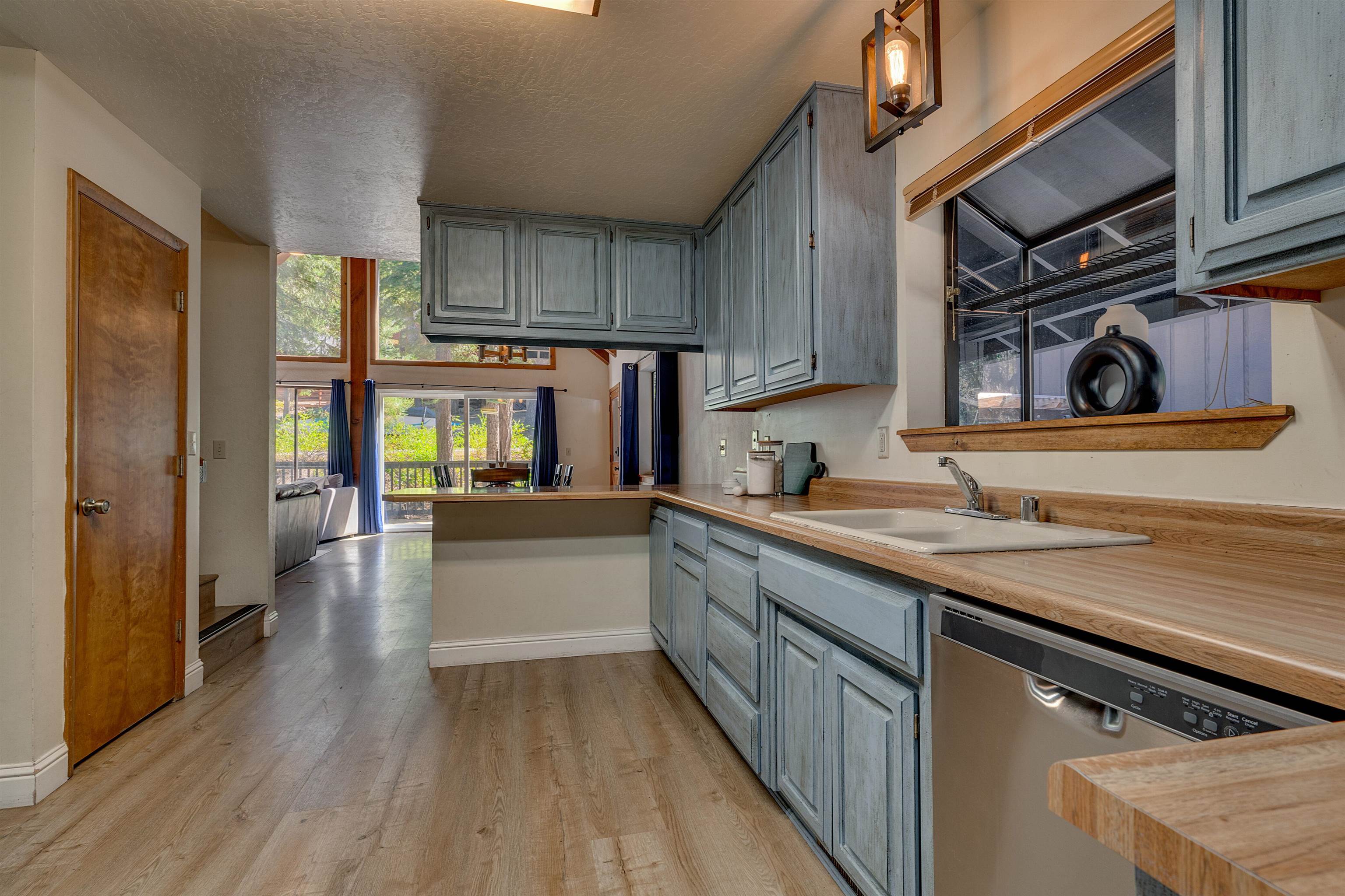 1126 Regency Way