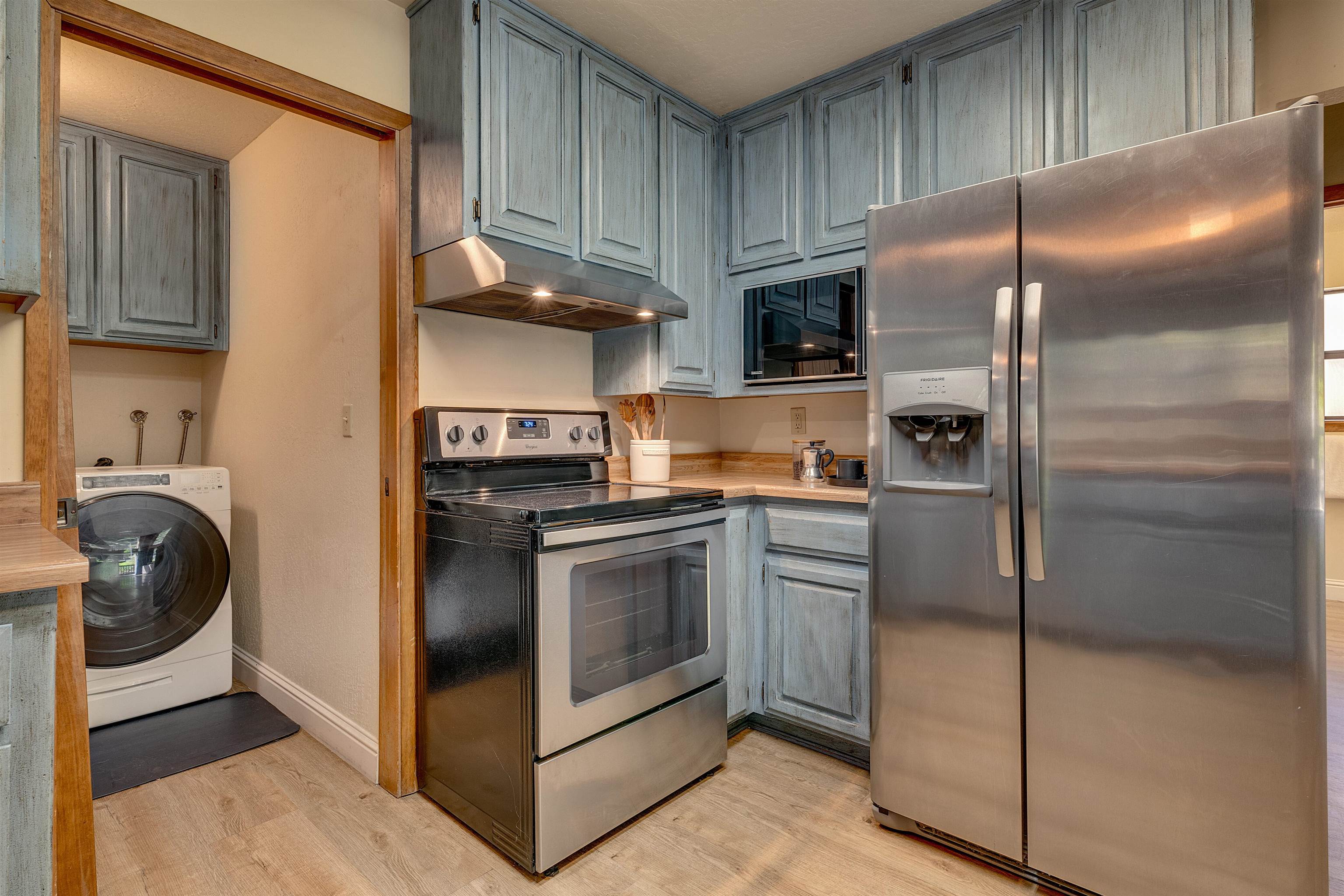 1126 Regency Way