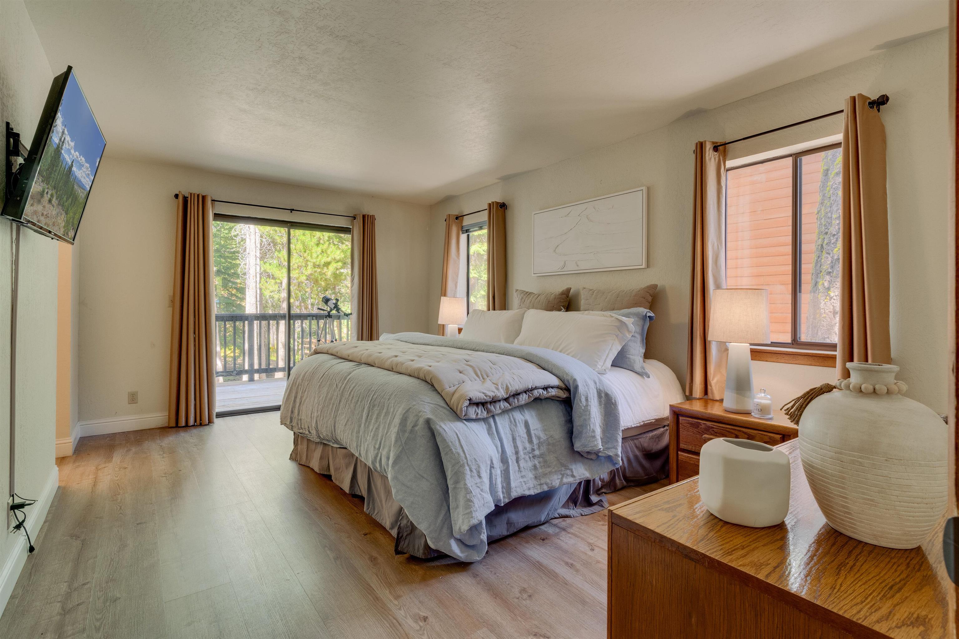 1126 Regency Way