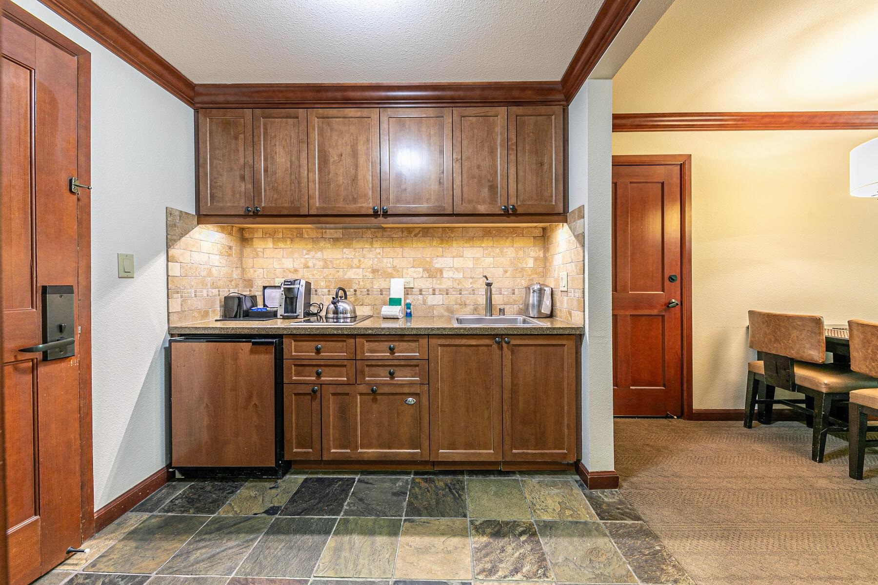 400 Resort Road # 711 Unit: #709 + 711