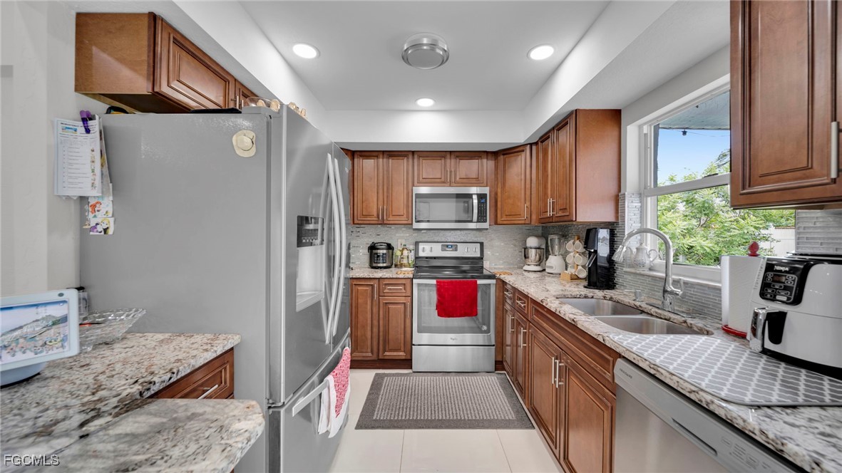 221 NE 23rd AVE
