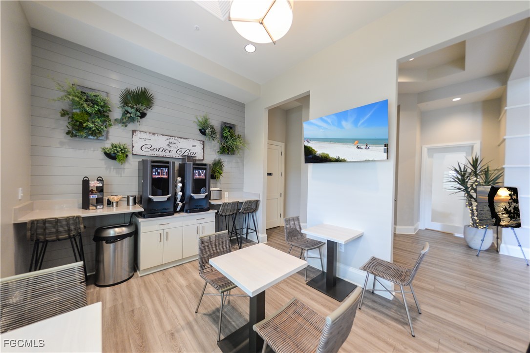 14124 Pine Lodge LN