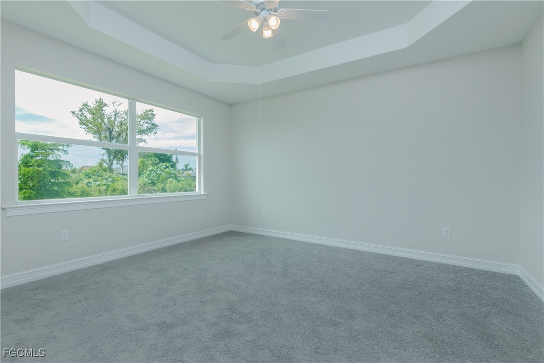 374 Spring Hill Lake LOOP