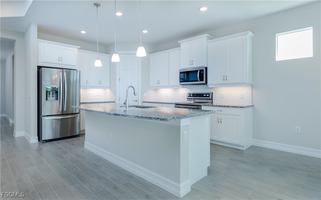 374 Spring Hill Lake LOOP