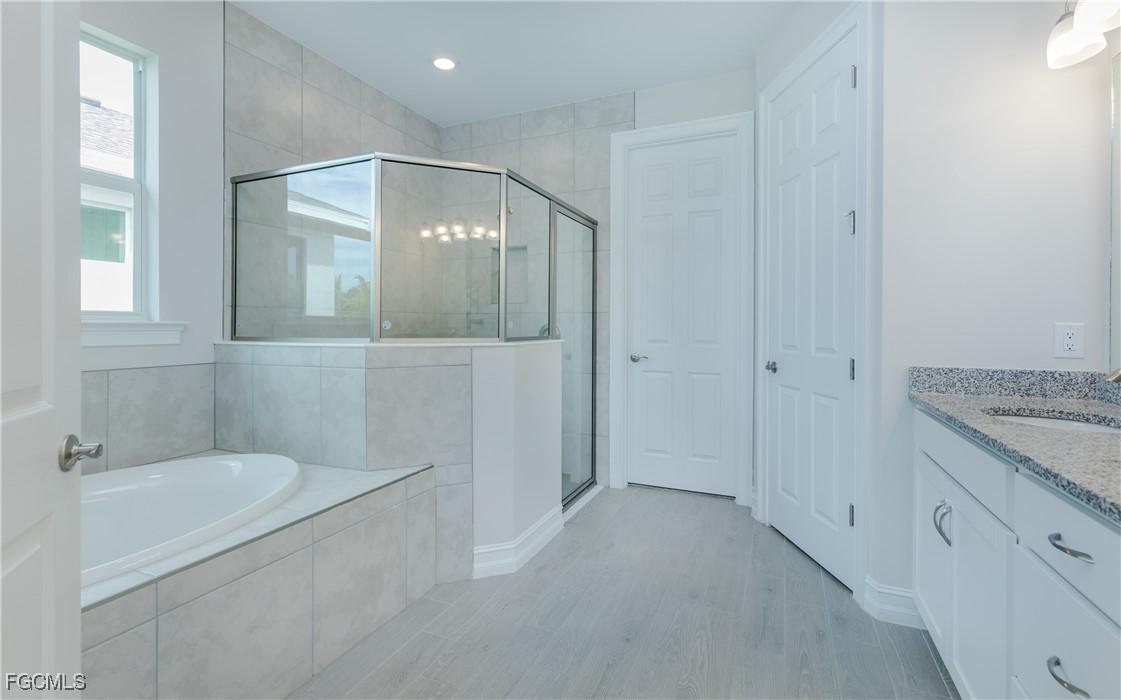 374 Spring Hill Lake LOOP