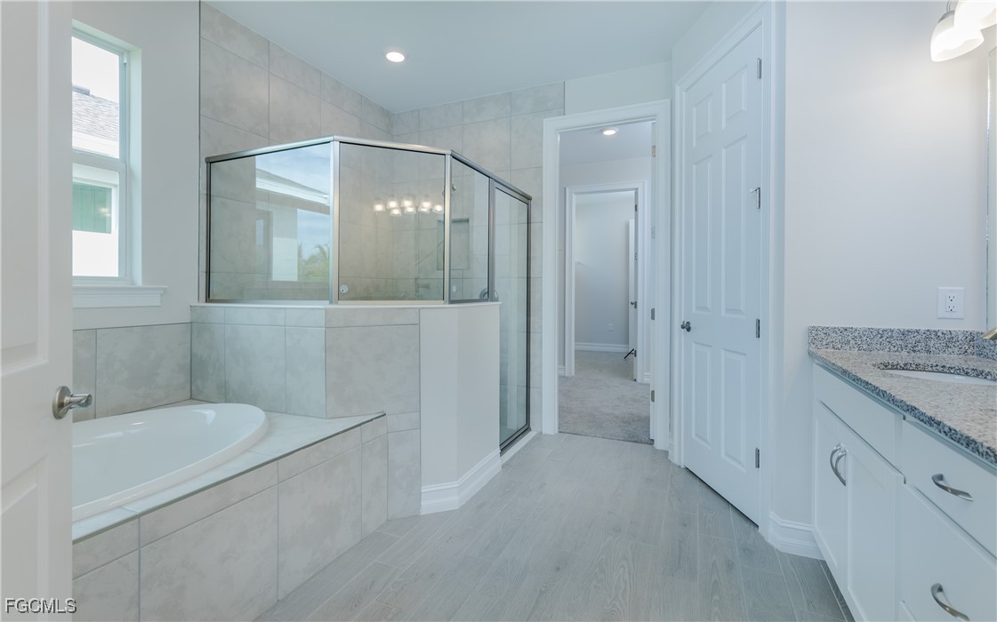 374 Spring Hill Lake LOOP