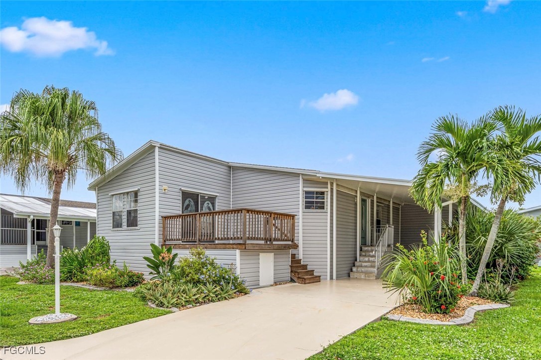 15 Freeman AVE