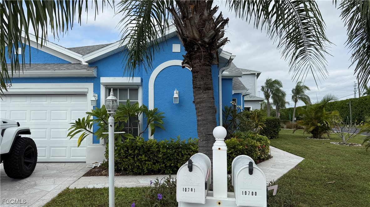 10700 Aqua Surf CT