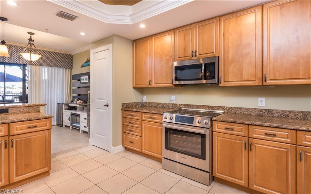 5704 Cape Harbour DR # 105