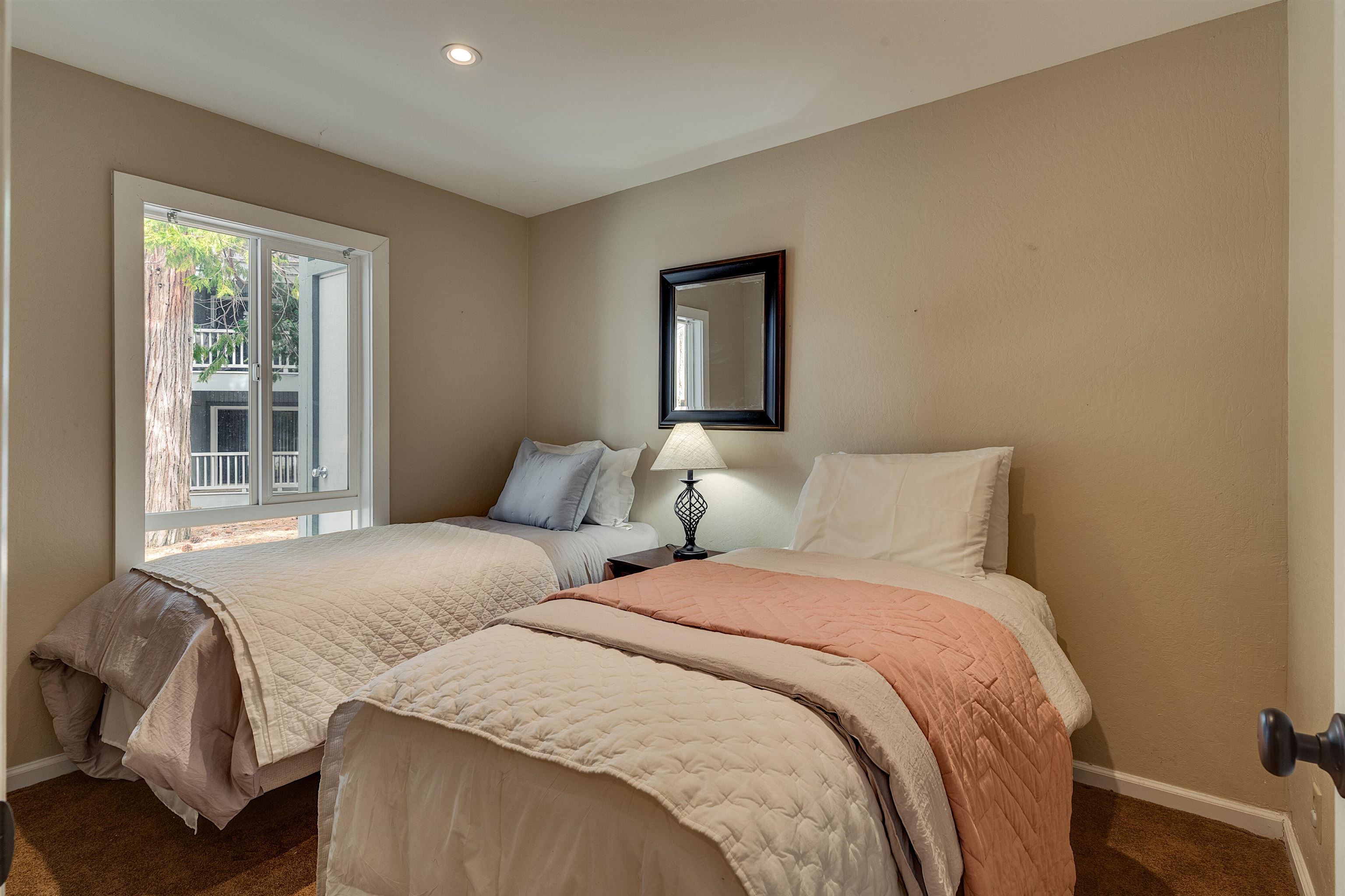 3200 North Lake Boulevard # 10 Unit: #10
