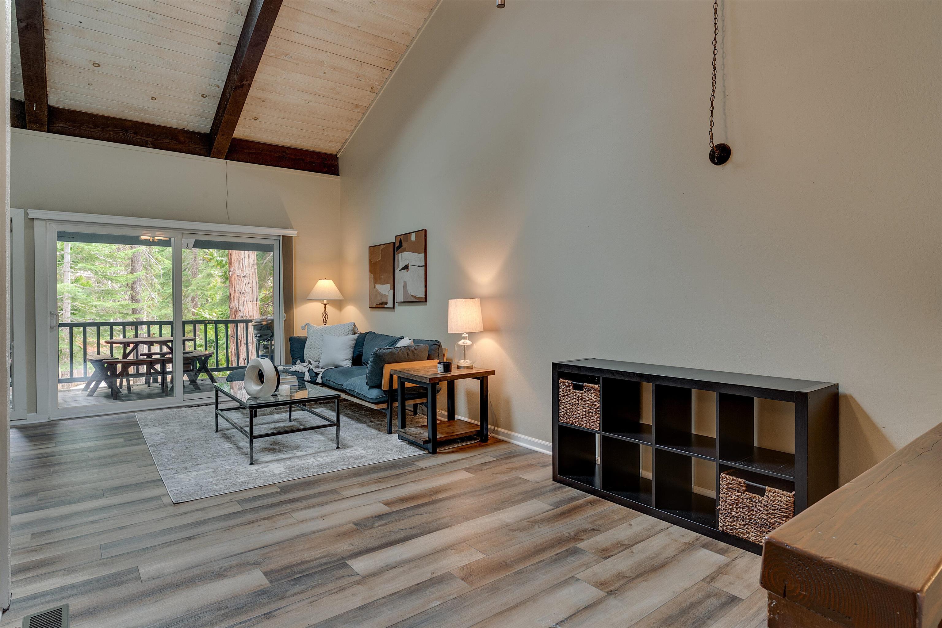 3200 North Lake Boulevard # 10 Unit: #10