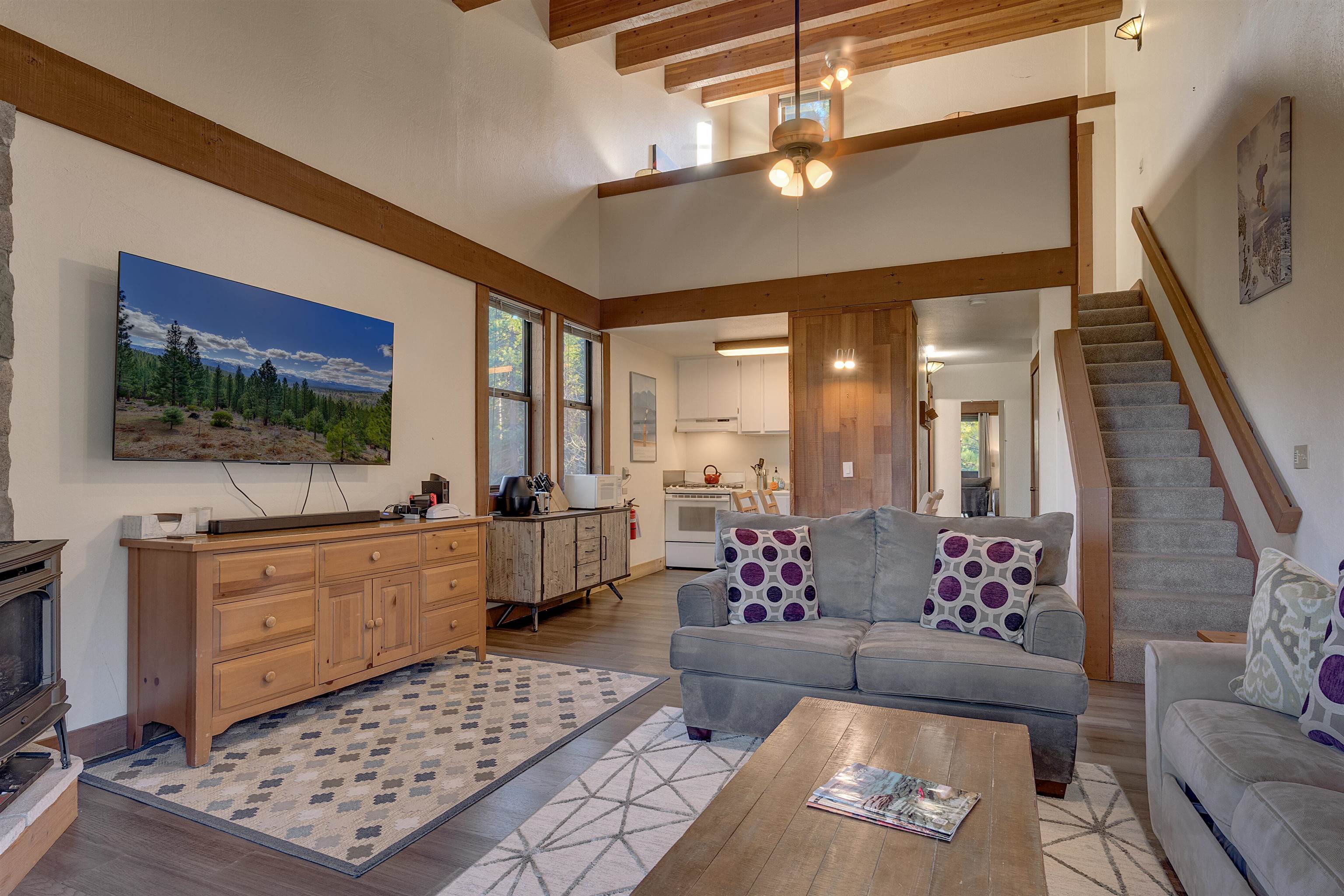 3180 Aspen Grove