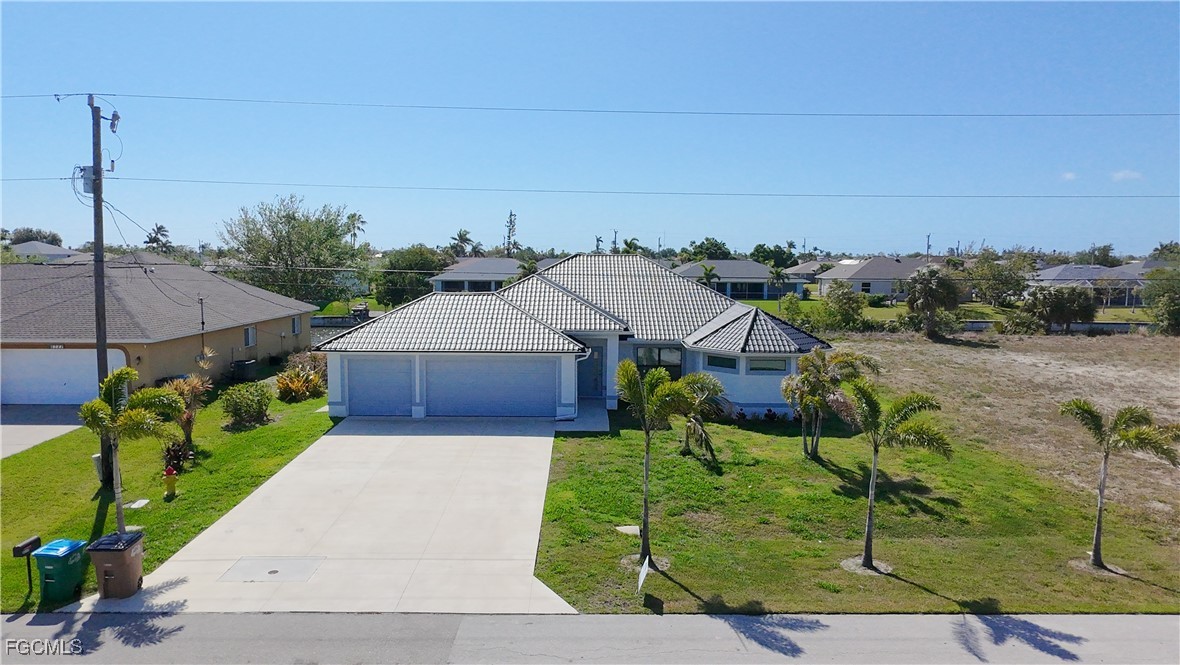 3318 SW 8th PL