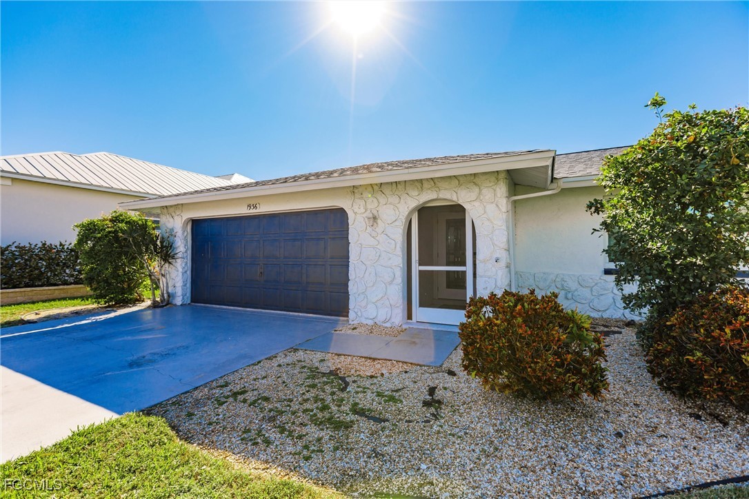 1936 Palaco Grande PKWY