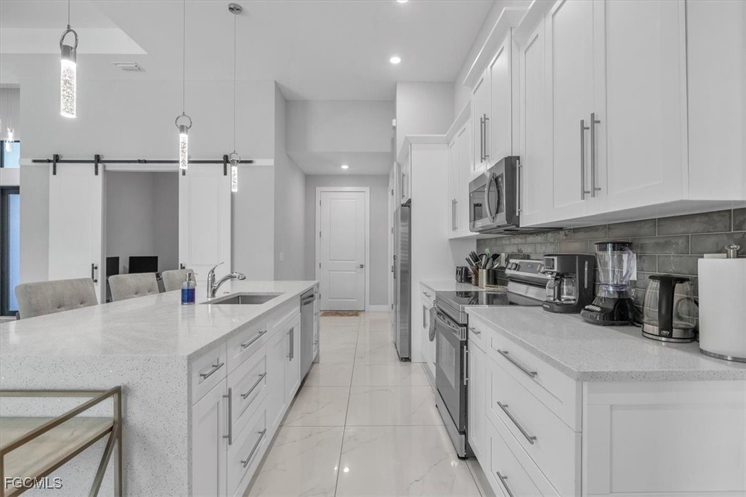 1716 SW 44th TER