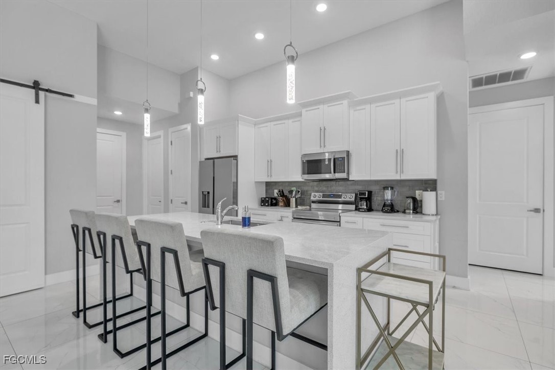 1716 SW 44th TER
