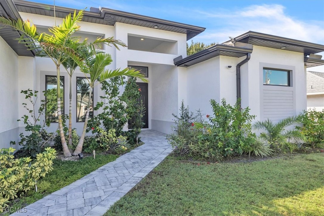 1716 SW 44th TER