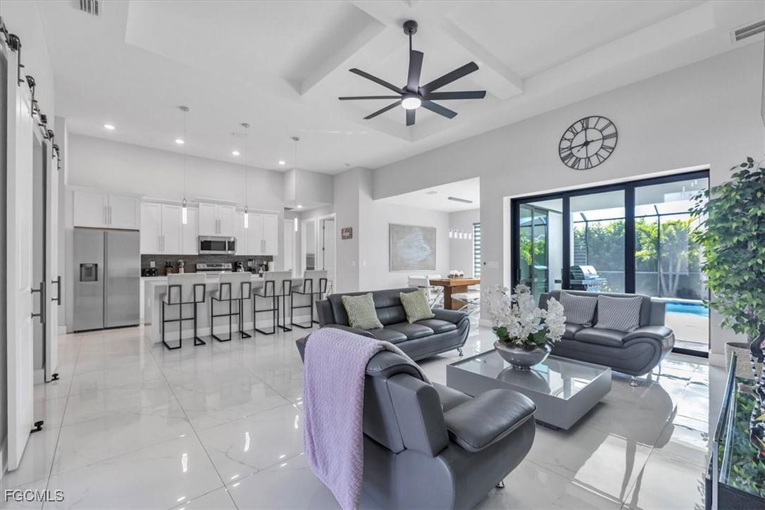 1716 SW 44th TER