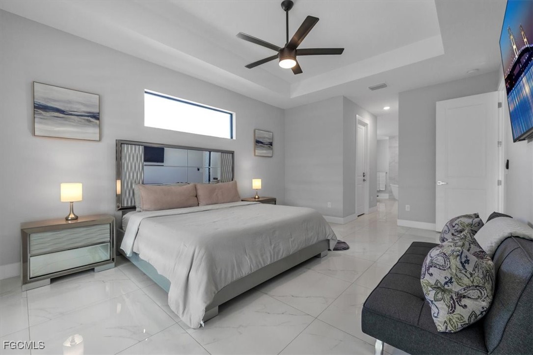 1716 SW 44th TER
