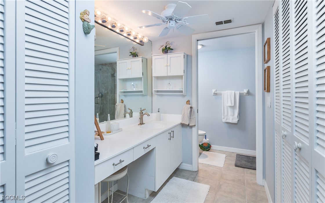 5825 Trailwinds DR 425