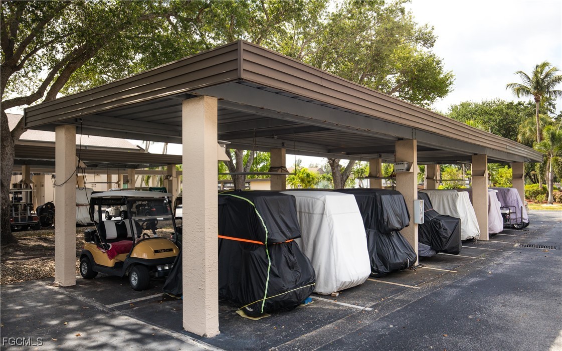 5825 Trailwinds DR 425