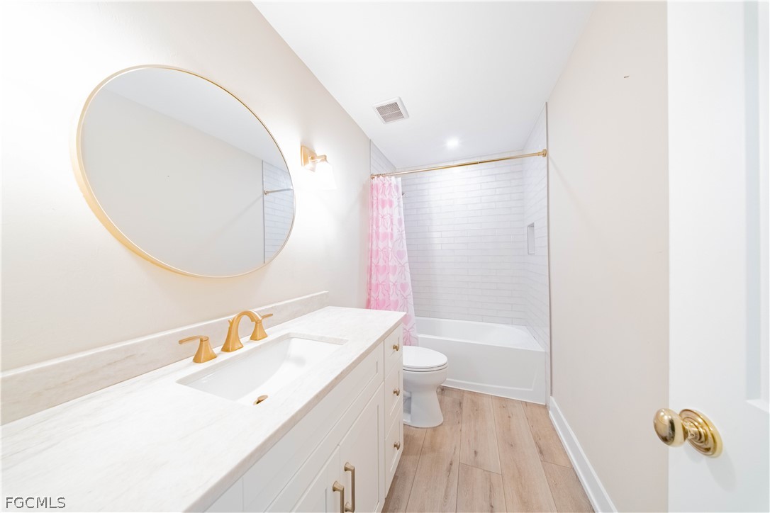 6304 Saint Andrews CIR S