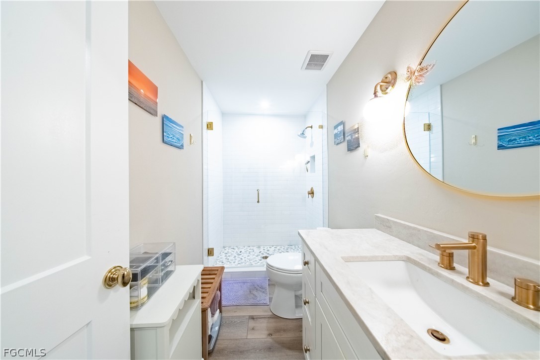 6304 Saint Andrews CIR S