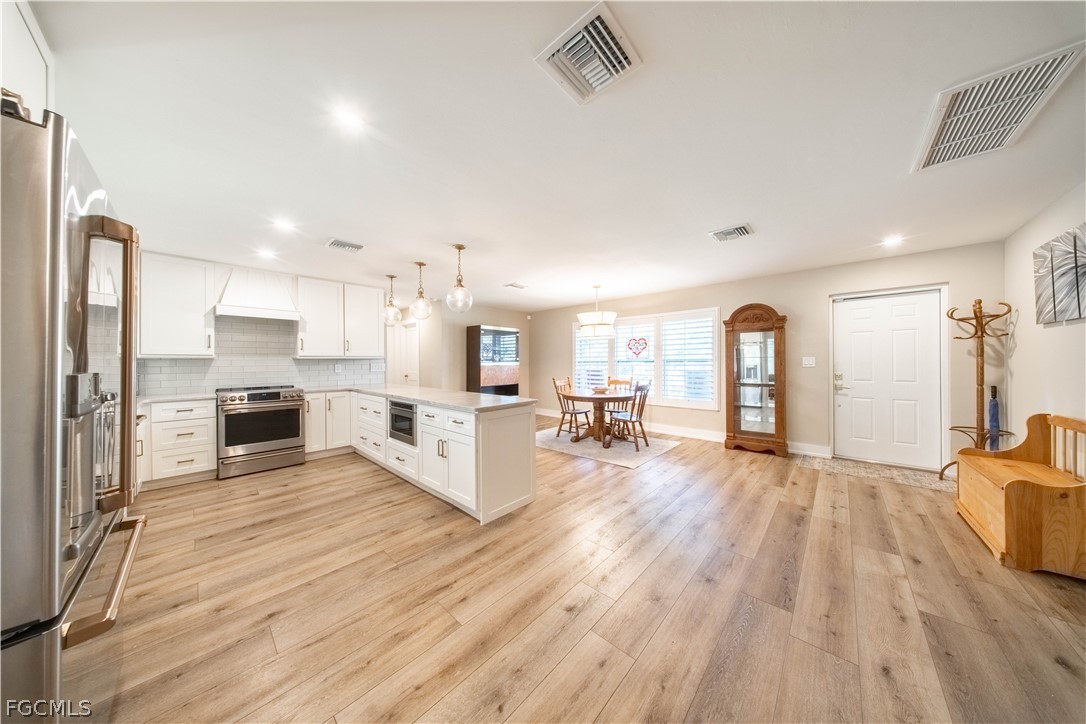 6304 Saint Andrews CIR S