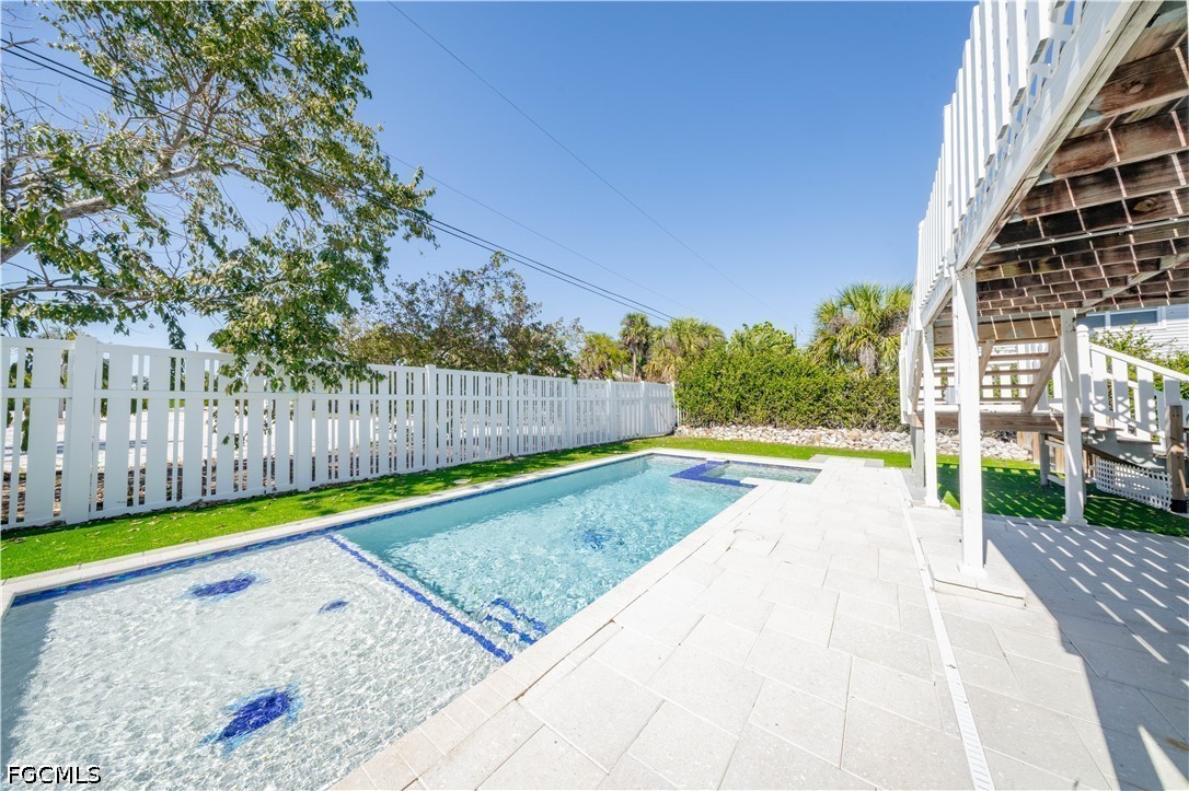119 Andre Mar DR