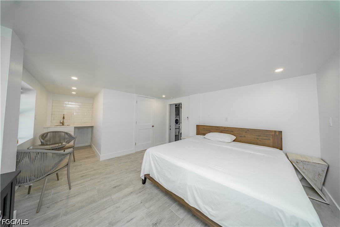 119 Andre Mar DR