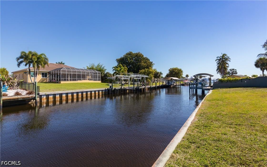 1820 Marina CIR
