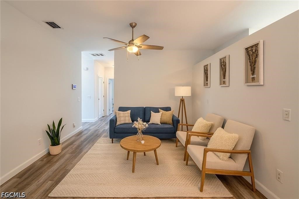 10700 Aqua Surf CT