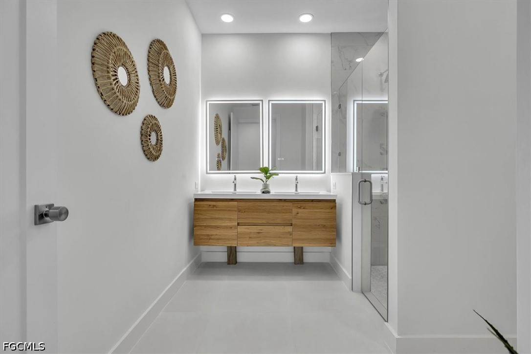 3527 Country Club BLVD