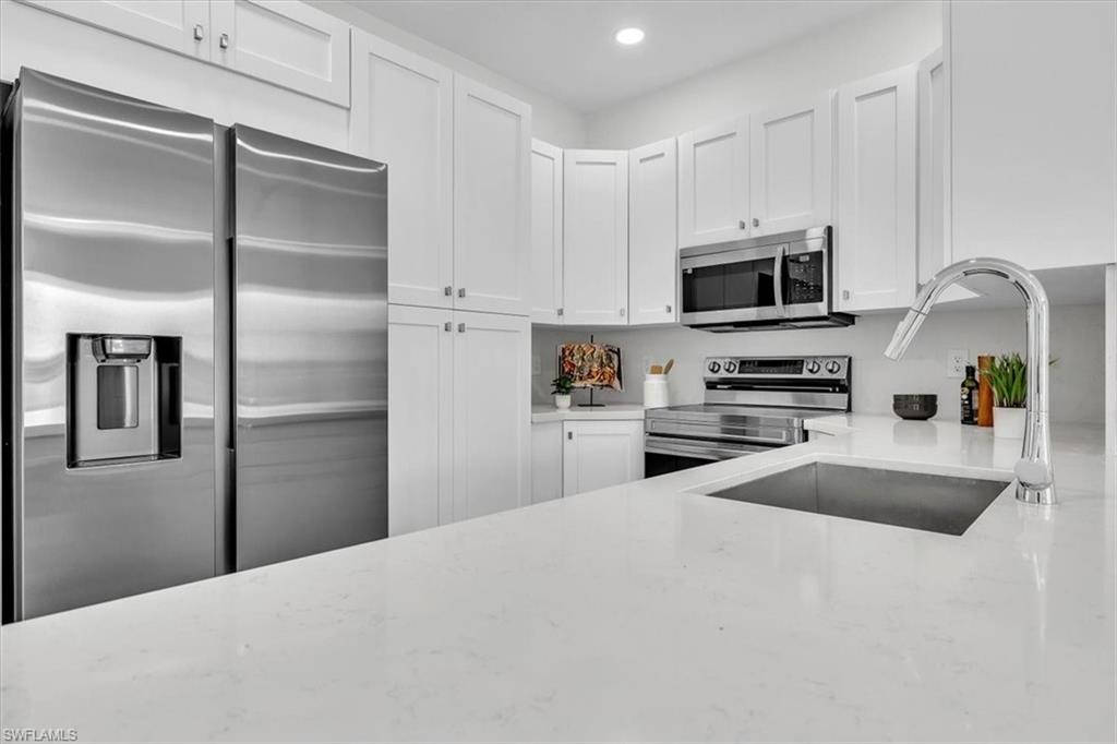 3527 Country Club BLVD