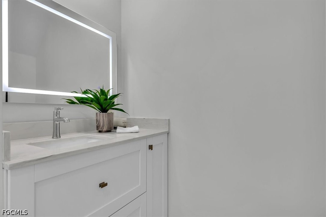 3527 Country Club BLVD