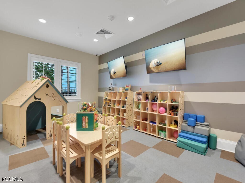 14087 Winding Cedar WAY